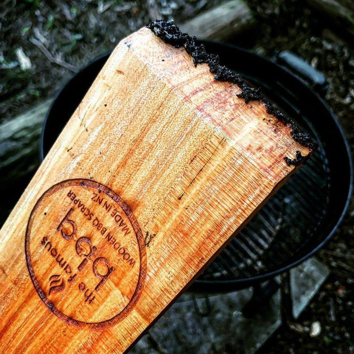 The Famous BBQ - Wooden BBQ Scraper